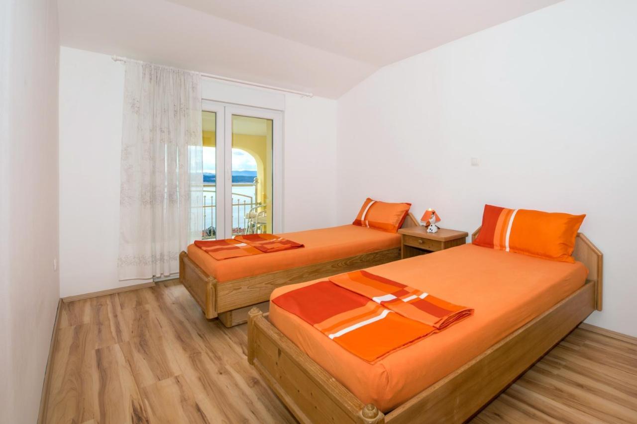 Apartments With A Parking Space Dramalj, Crikvenica - 5592 Exterior foto